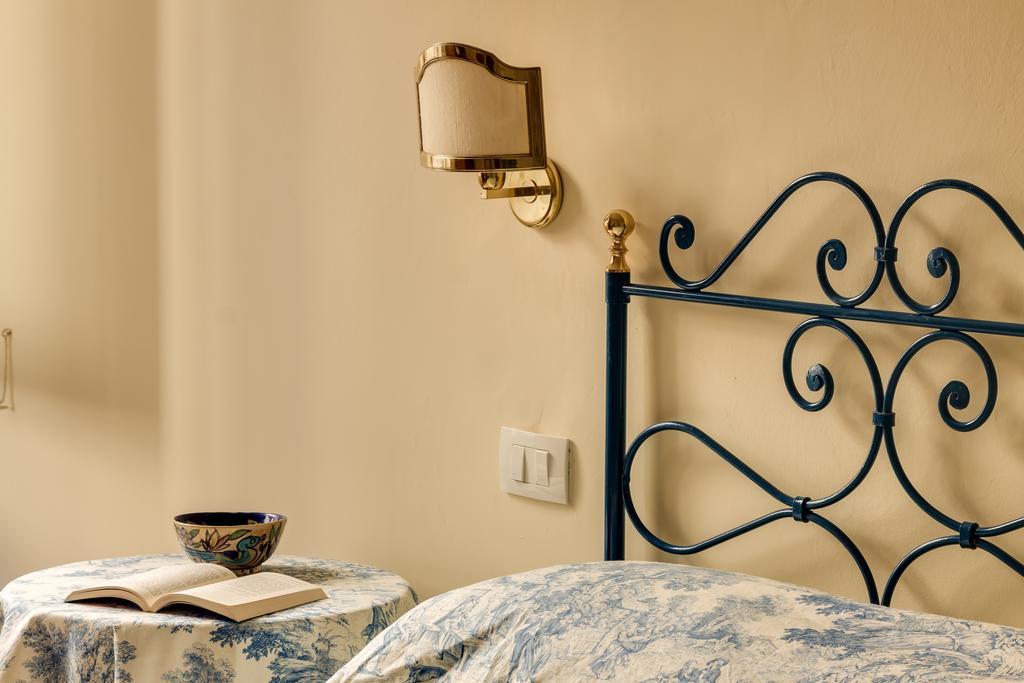 Santa Felicita Apartments Florence Room photo
